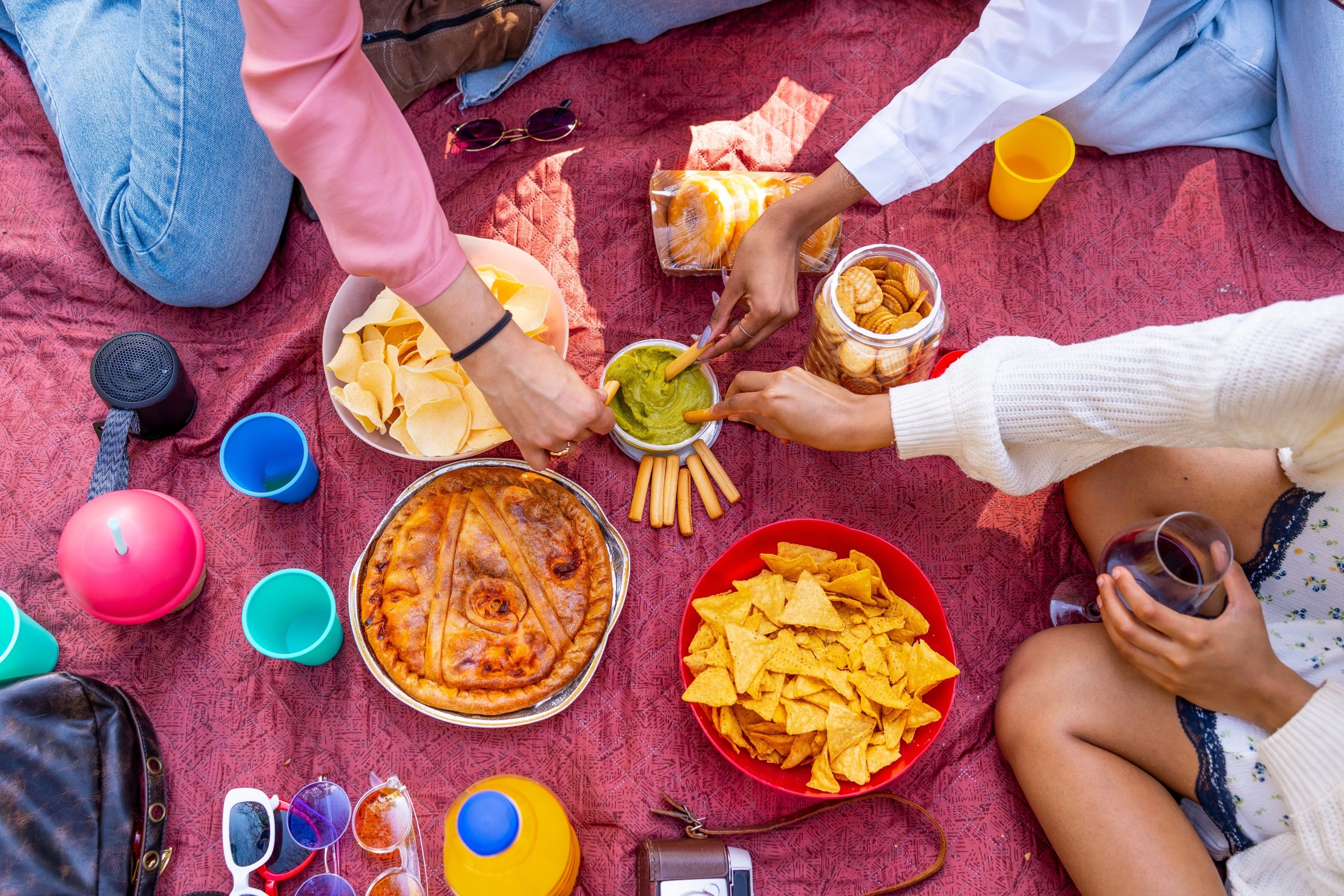 Football-Season Snacks and Your Smile: Game-Day Foods That Can Cause Dental Emergencies